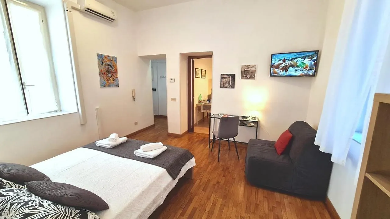 Appartamento Piazza Della Rovere Rome Apartment